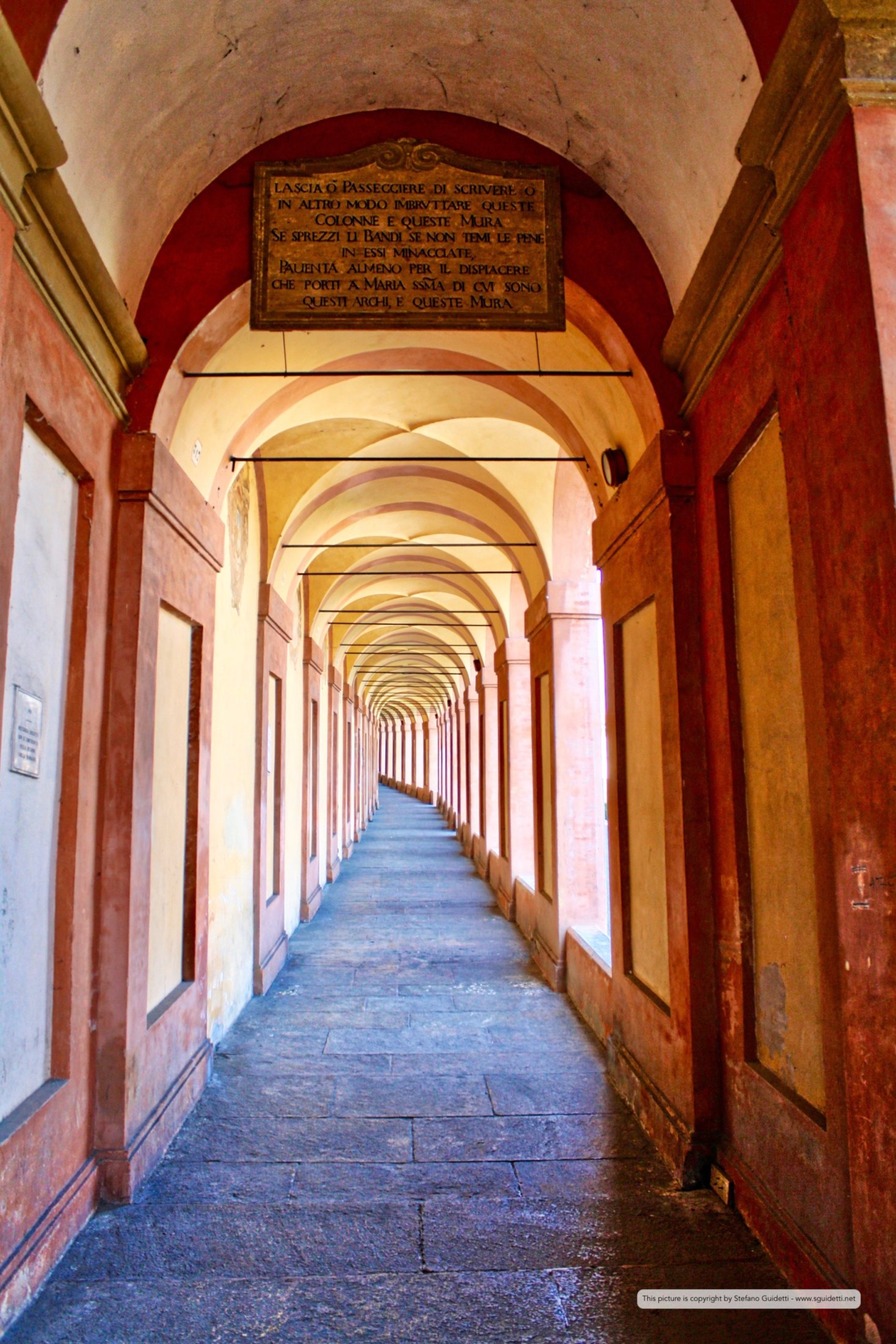 Portico Santuario Madonna di San Luca